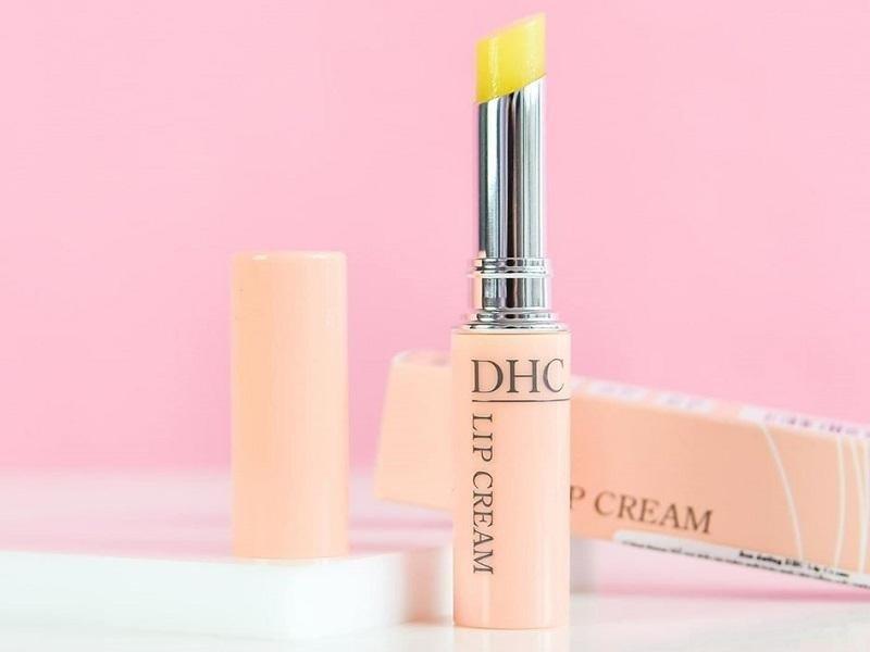 Son dưỡng DHC Lip Cream được xem là bản dupe tốt nhất của son dưỡng Dior (Nguồn: Internet)