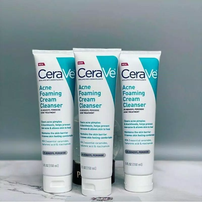 Sữa rửa mặt CeraVe Acne Foaming Cream giúp trị mụn với thành phần Benzoyl Peroxide 4% (Nguồn: internet)